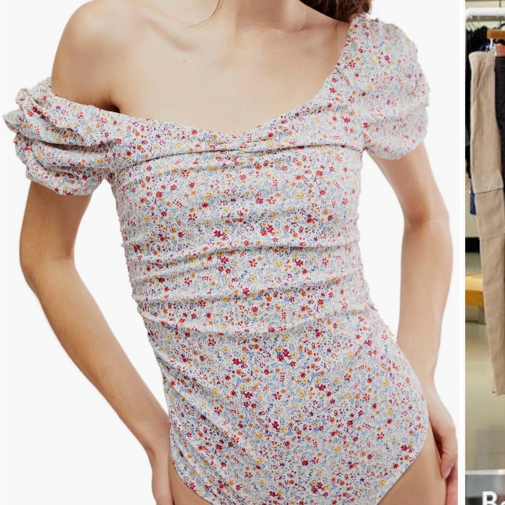 Free People Bella Floral Ruched
Puff Sleeve Print Bodysuit